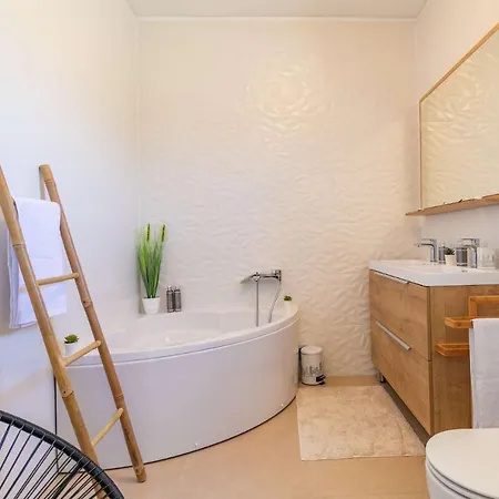 Villa Villa First Hill With Heated Pool Zaton (Zadar)